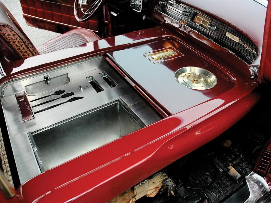  Cadillac Maharani Special Motorama Show Car 1956 года  (фото 18 из 27)